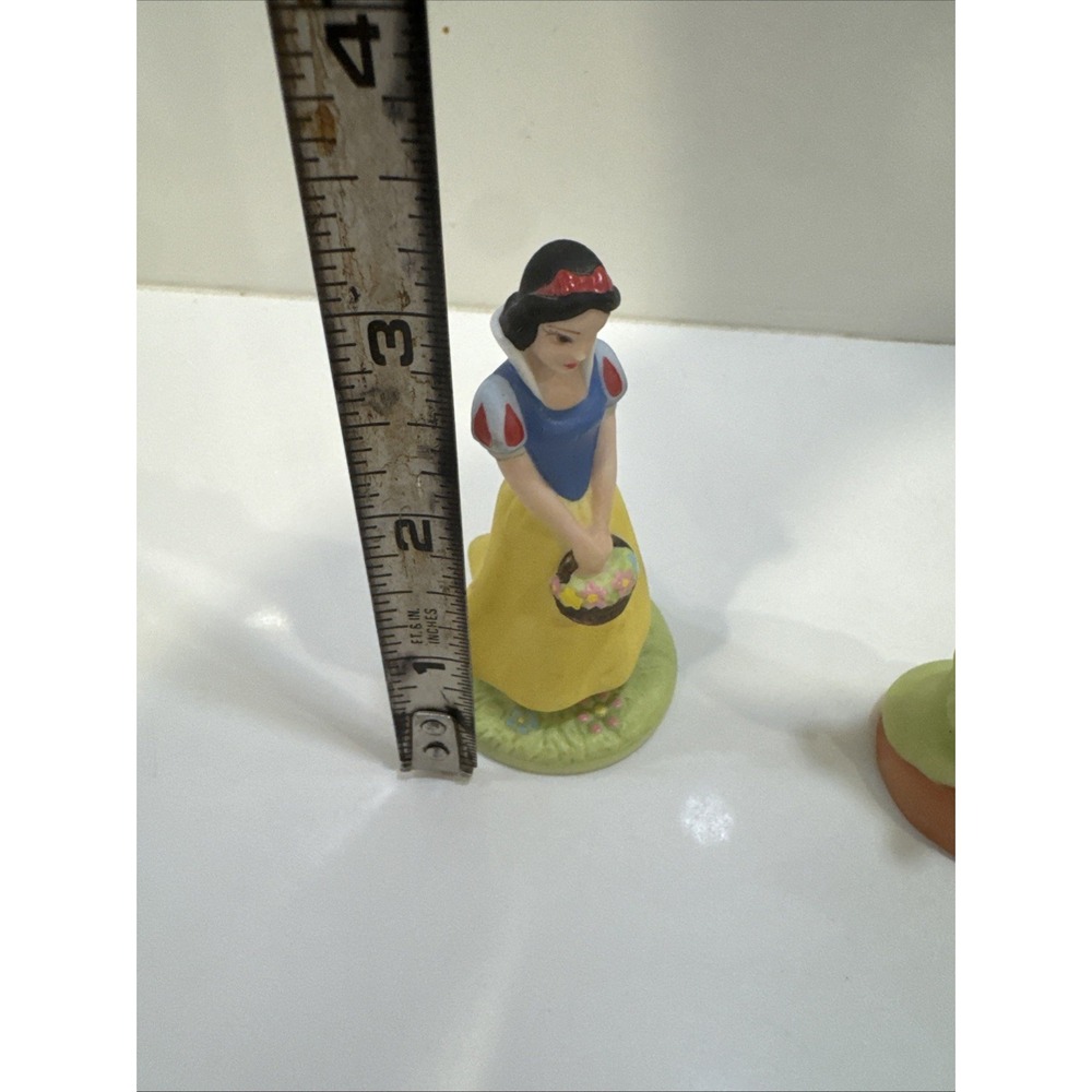 Disney Snow White & Dopey - Grolier Porcelain Figurines SW45 - Picture 5 of 6